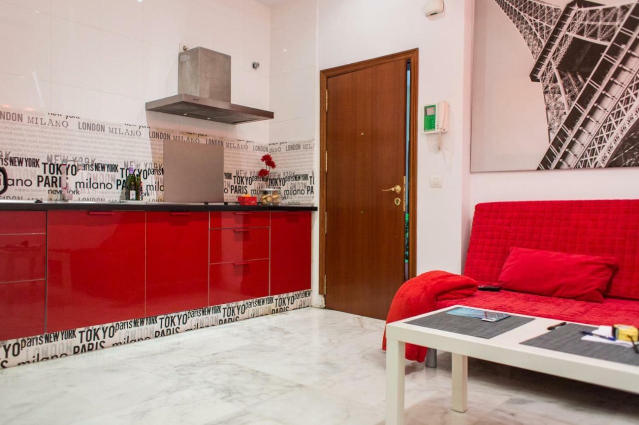Apartamentos Rg Triana, Calle Castilla Con Patio セビリア エクステリア 写真
